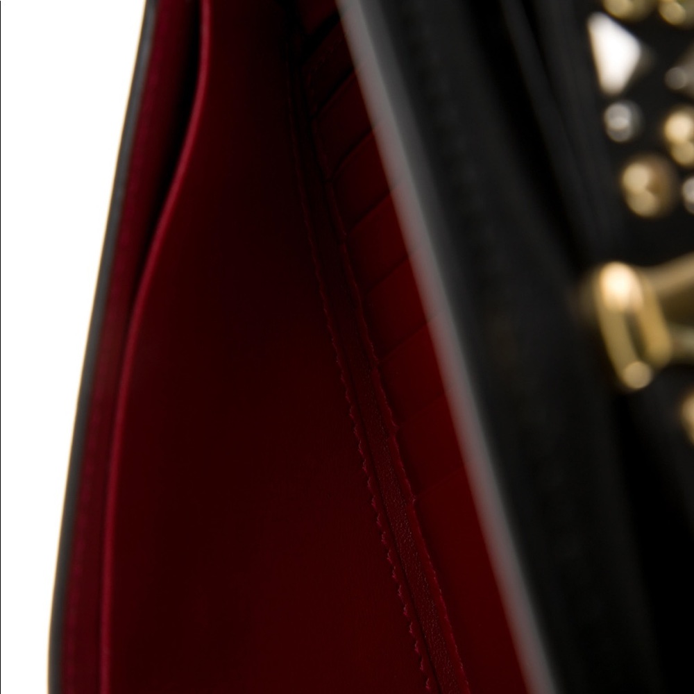 🌈 PRICE DROP🌈Salvatore Ferragamo embellished leather clutch - Picture 2 of 6